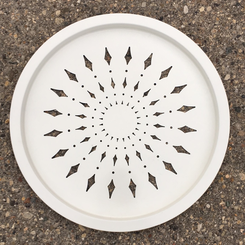 Round White Cutout Patio Table NWOT with removable tray